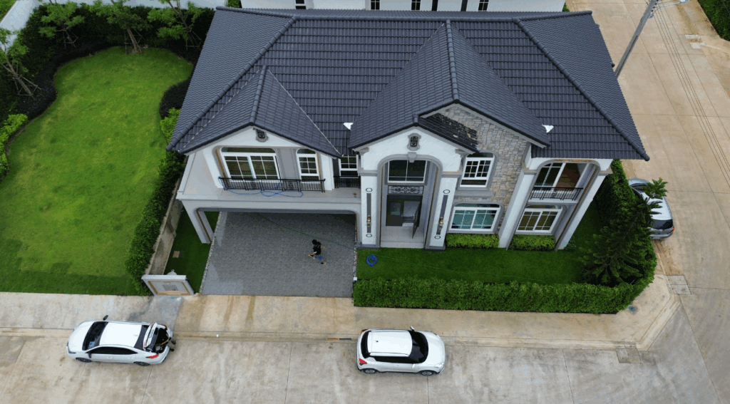 หลังคาบ้าน